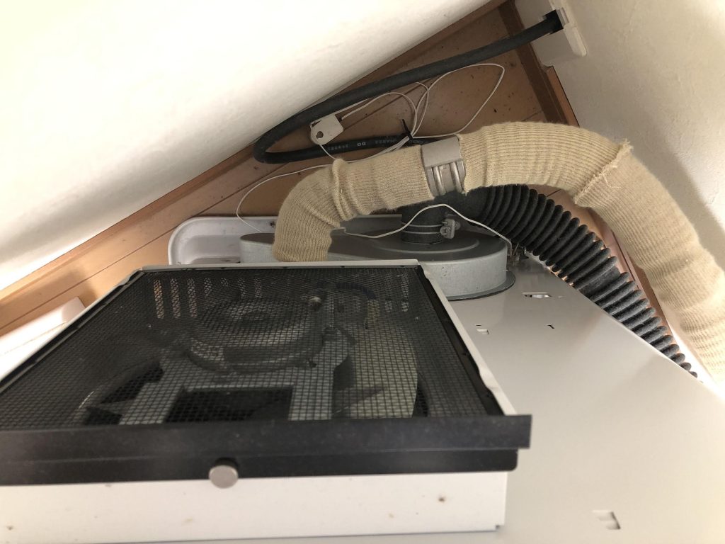 FFストーブの背面